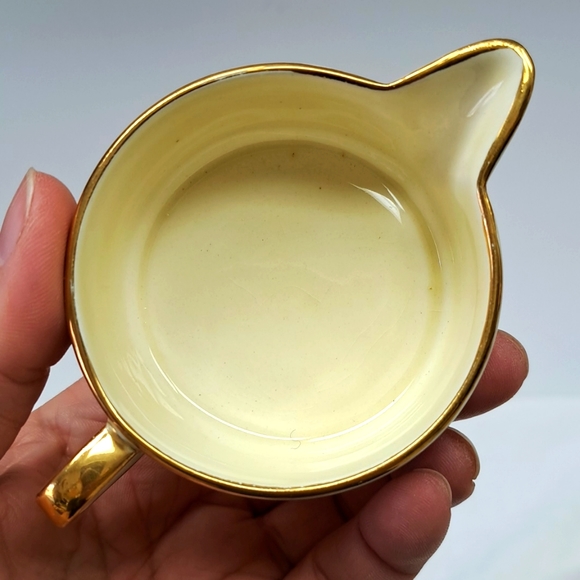 Vintage 1940's Royal Winton " National Dances " mini teapot stacking set - Picture 10 of 16